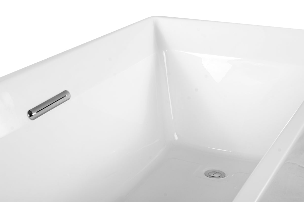 Freestanding bathtub C-120